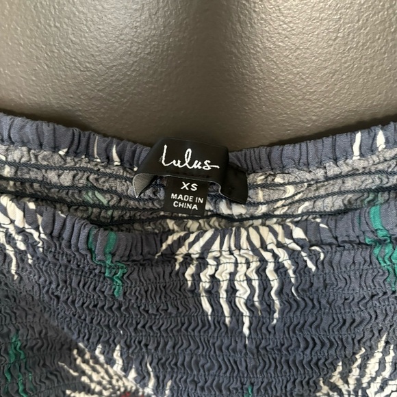 Lulu’s Blue Tropical Print Smocked Ruffled Off-shoulder Straps Bandeau Crop XS - Picture 4 of 6